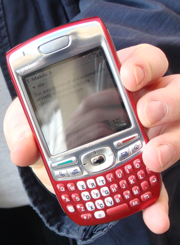  Red Treo 680 spotted in Vienna